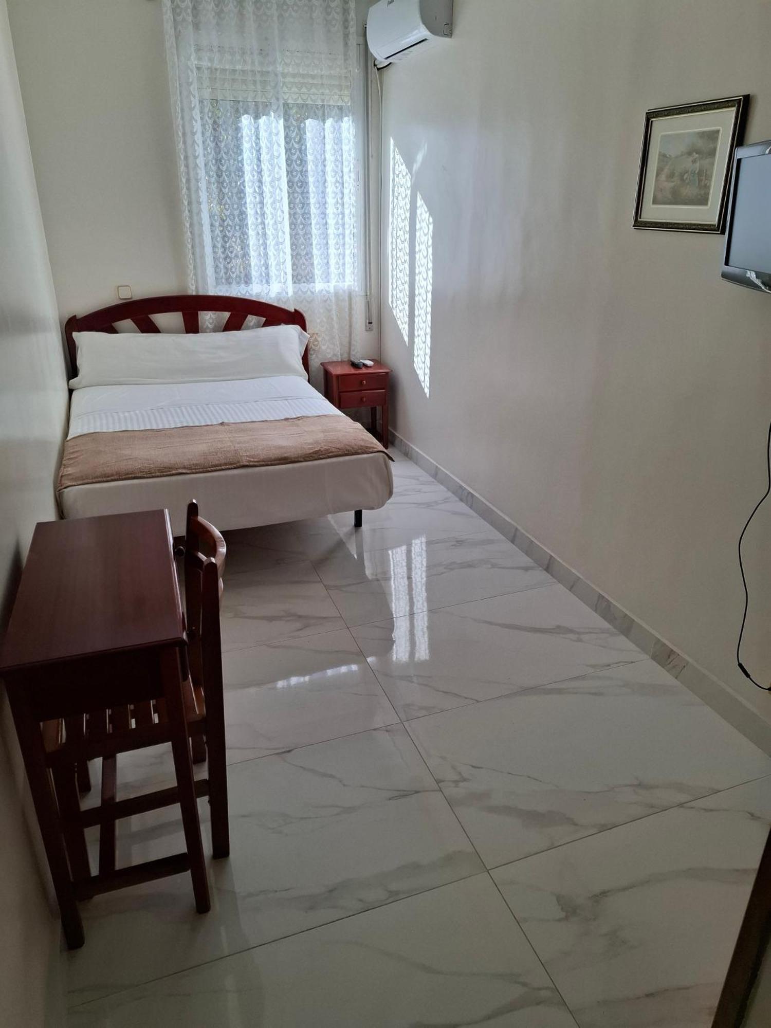Hostal Villamanez Madrid Buitenkant foto